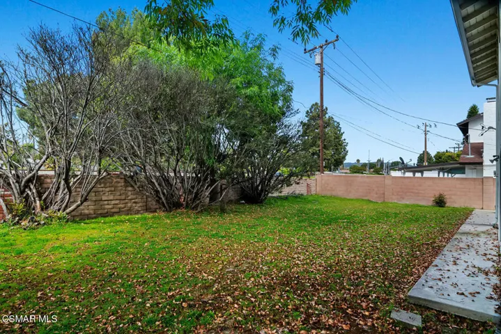 2629 Lee St Simi Valley CA-large-038-028