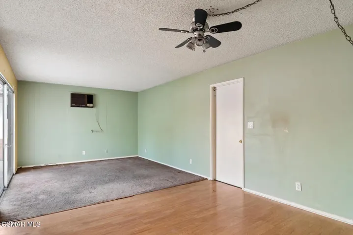 2629 Lee St Simi Valley CA-large-010-034
