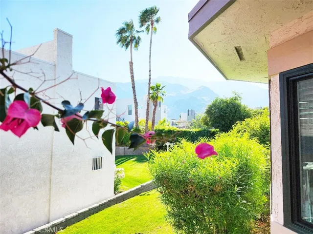 305 E Via Escuela 115, Palm Springs, California 92262