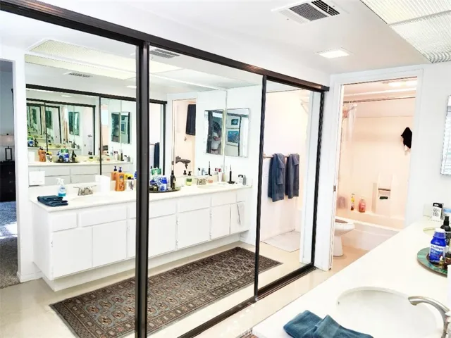 305 E Via Escuela 115, Palm Springs, California 92262