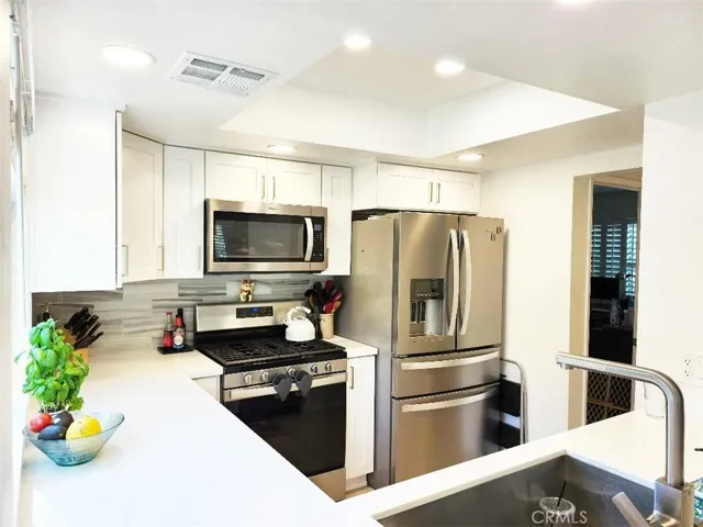 305 E Via Escuela 115, Palm Springs, California 92262