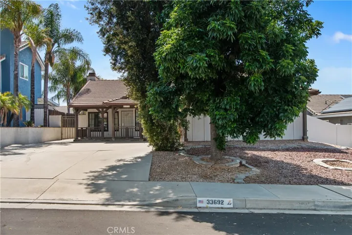 33692 Great Falls Road, Wildomar, California 92595