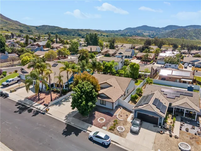 33692 Great Falls Road, Wildomar, California 92595