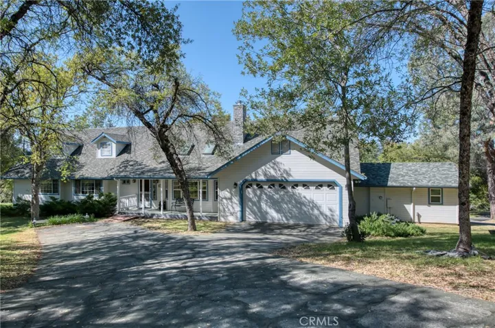 41041 Jean Road W, Oakhurst, California 93644