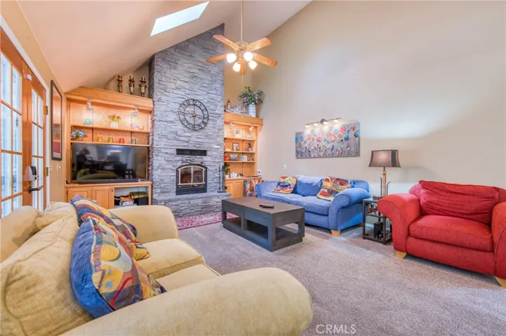 41041 Jean Road W, Oakhurst, California 93644
