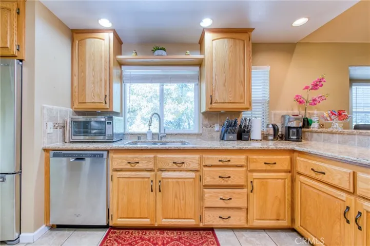 41041 Jean Road W, Oakhurst, California 93644