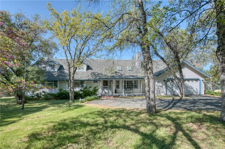 41041 Jean Road W, Oakhurst, California 93644
