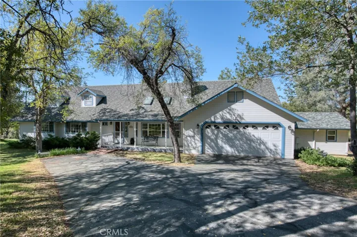 41041 Jean Road W, Oakhurst, California 93644