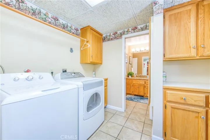 41041 Jean Road W, Oakhurst, California 93644