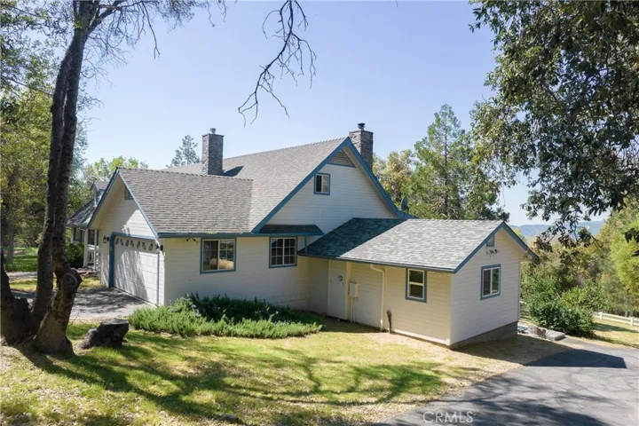 41041 Jean Road W, Oakhurst, California 93644