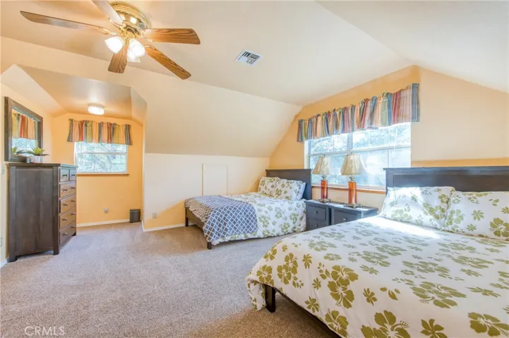 41041 Jean Road W, Oakhurst, California 93644