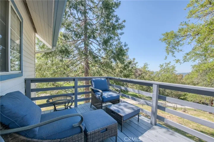 41041 Jean Road W, Oakhurst, California 93644