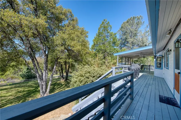 41041 Jean Road W, Oakhurst, California 93644