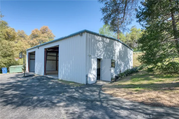 41041 Jean Road W, Oakhurst, California 93644