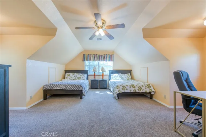 41041 Jean Road W, Oakhurst, California 93644