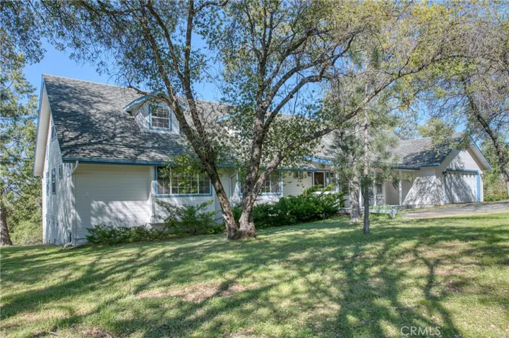 41041 Jean Road W, Oakhurst, California 93644