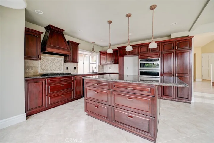 28485 Rancho Grande, Laguna Niguel, California 92677