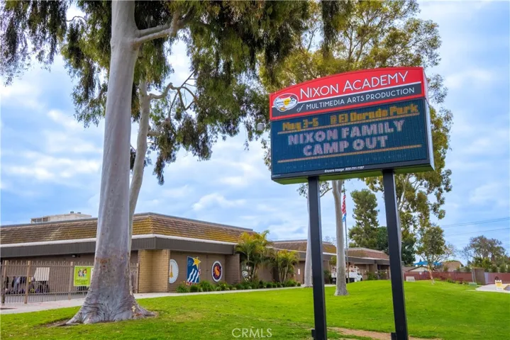 6 minute walk to Nixon Academy.
