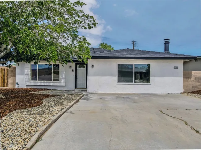 1040 W Coronado Avenue, Ridgecrest, California 93555