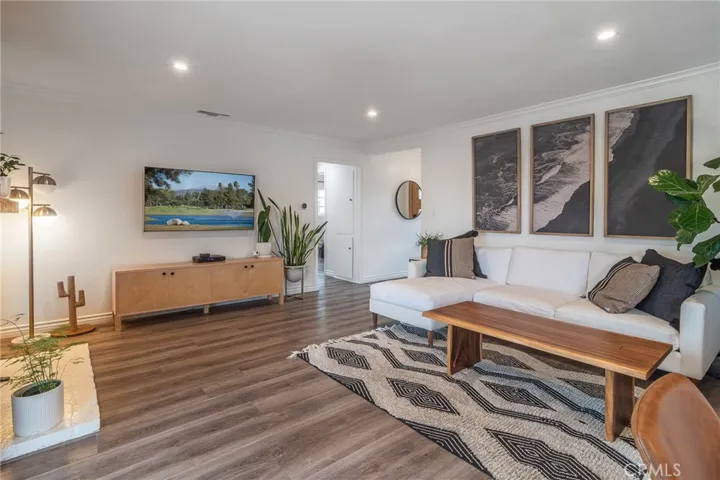 7662 Quebec Drive, Huntington Beach, California 92648