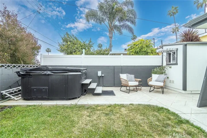 7662 Quebec Drive, Huntington Beach, California 92648