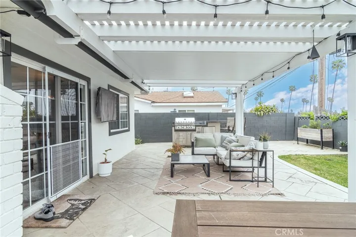 7662 Quebec Drive, Huntington Beach, California 92648