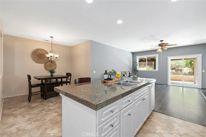 1072 Garrett Way, San Jacinto, California 92583
