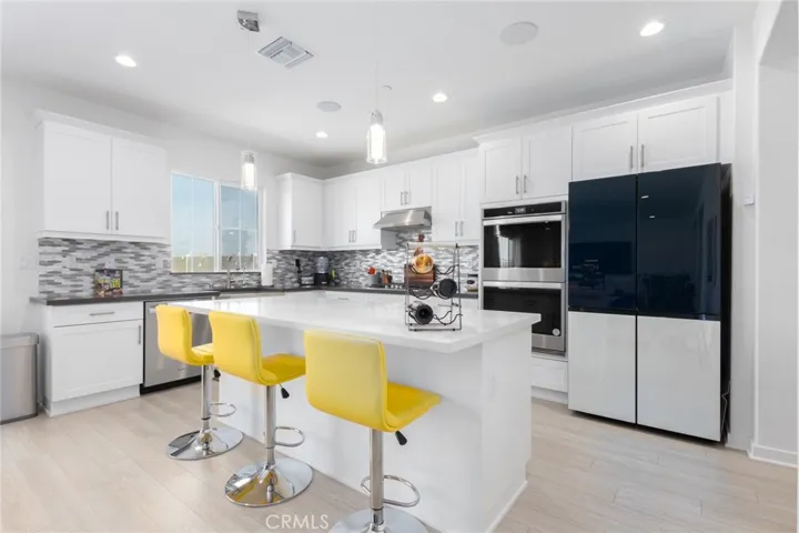 28384 Abbey Lane, Menifee, California 92585