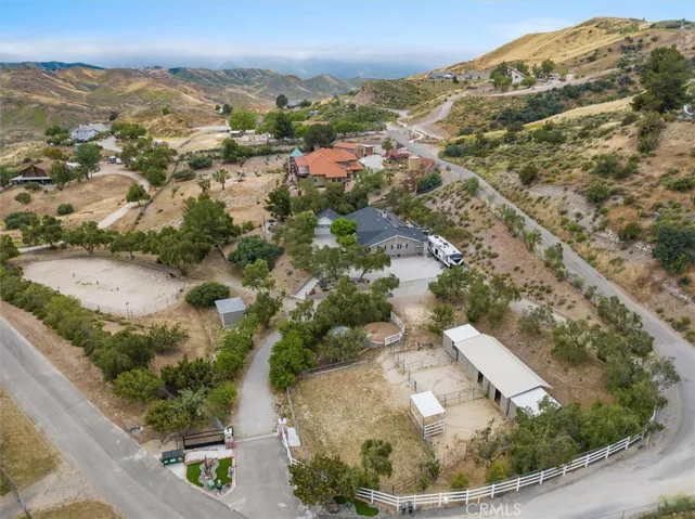 13580 Summit Knoll Road, Agua Dulce, California 91390