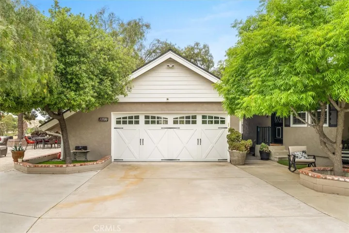 13580 Summit Knoll Road, Agua Dulce, California 91390