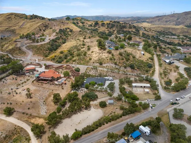 13580 Summit Knoll Road, Agua Dulce, California 91390