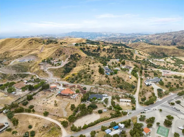 13580 Summit Knoll Road, Agua Dulce, California 91390