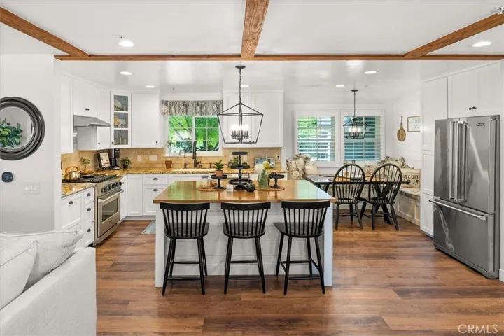 13580 Summit Knoll Road, Agua Dulce, California 91390