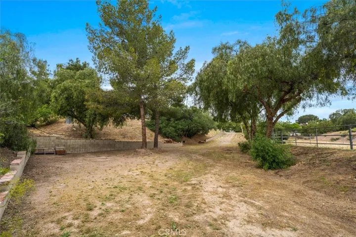 13580 Summit Knoll Road, Agua Dulce, California 91390