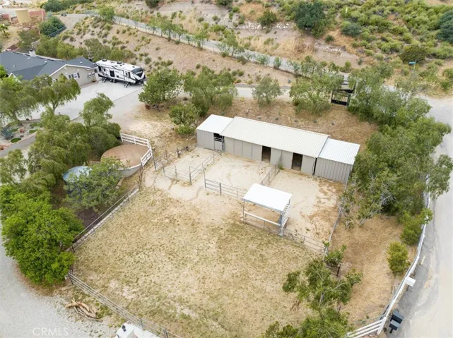 13580 Summit Knoll Road, Agua Dulce, California 91390