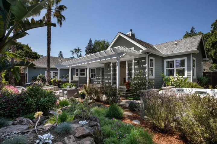 3707 La Calle Court, Palo Alto, California 94306