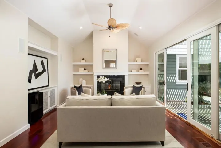 3707 La Calle Court, Palo Alto, California 94306