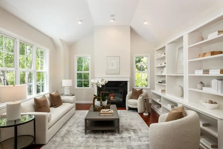 3707 La Calle Court, Palo Alto, California 94306