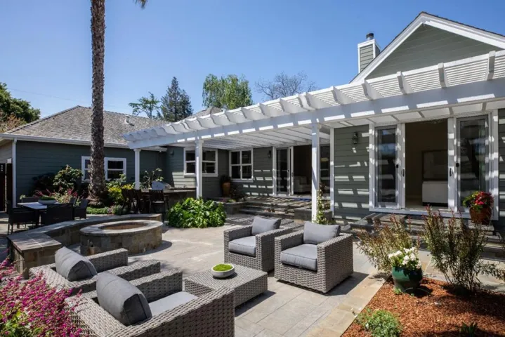 3707 La Calle Court, Palo Alto, California 94306