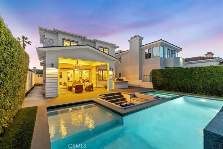 504 S Helberta Avenue, Redondo Beach, California 90277