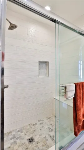 Large & Beautiful Shower