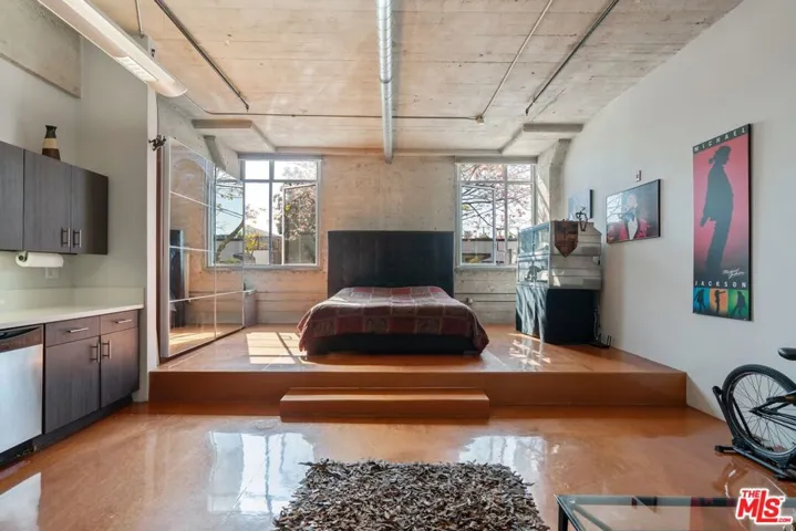 825 E 4th Street 109, Los Angeles, California 90013