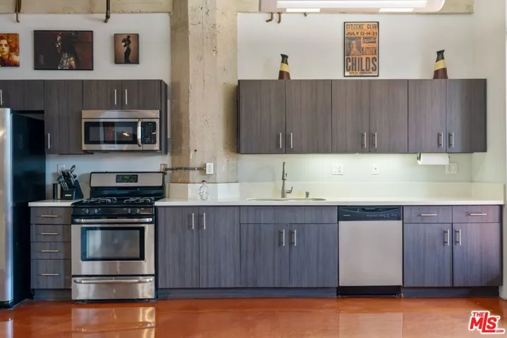 825 E 4th Street 109, Los Angeles, California 90013