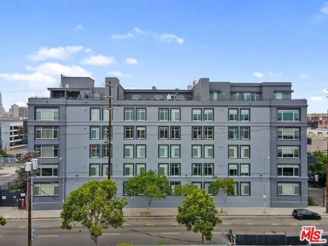 825 E 4th Street 109, Los Angeles, California 90013
