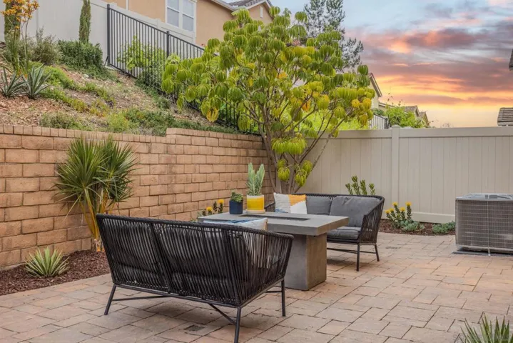 6736 Indio Way, San Diego, California 92126