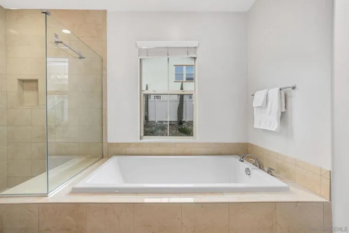 6736 Indio Way, San Diego, California 92126