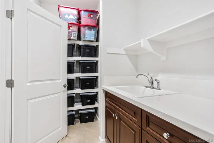 6736 Indio Way, San Diego, California 92126