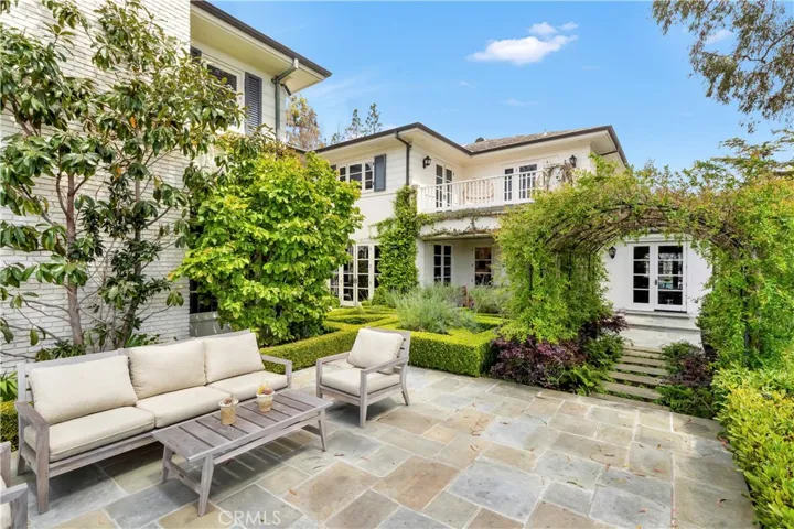 27 Burning Tree Circle, Newport Beach, California 92660
