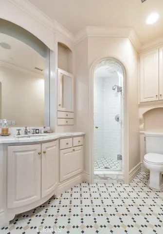 27 Burning Tree Circle, Newport Beach, California 92660