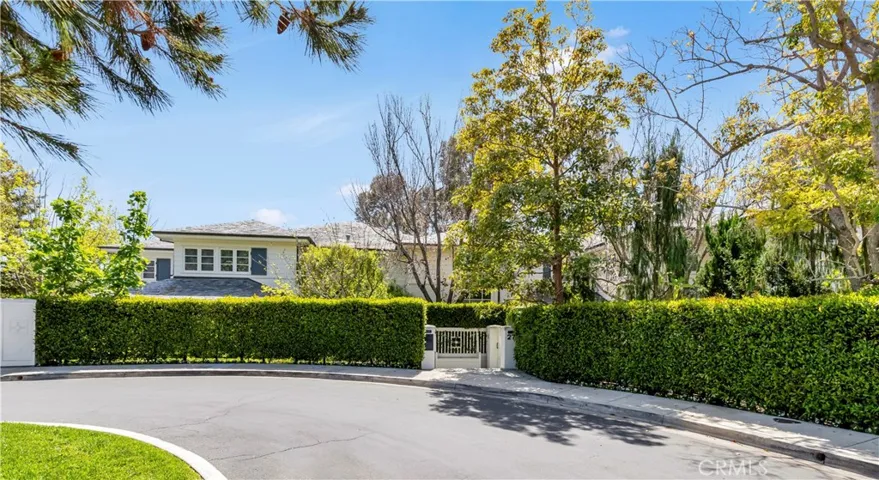 27 Burning Tree Circle, Newport Beach, California 92660